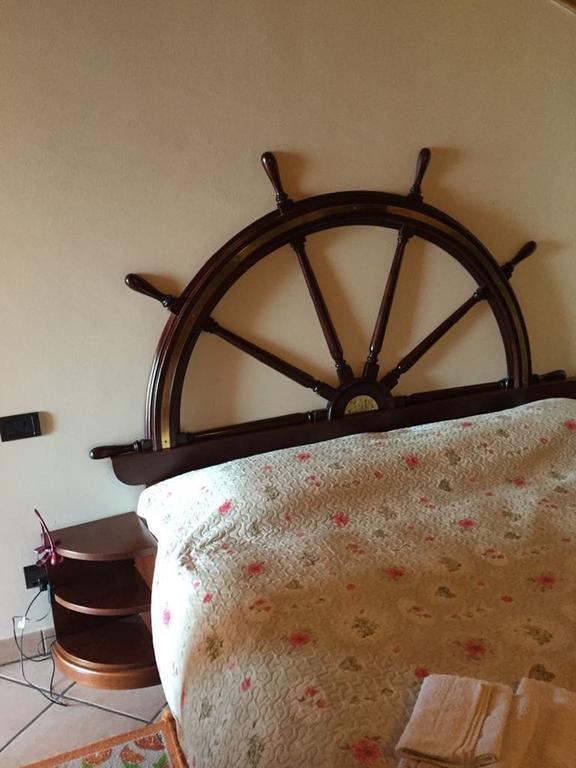 Ferienwohnung Apartment Laveno-Mombello Eksteriør billede
